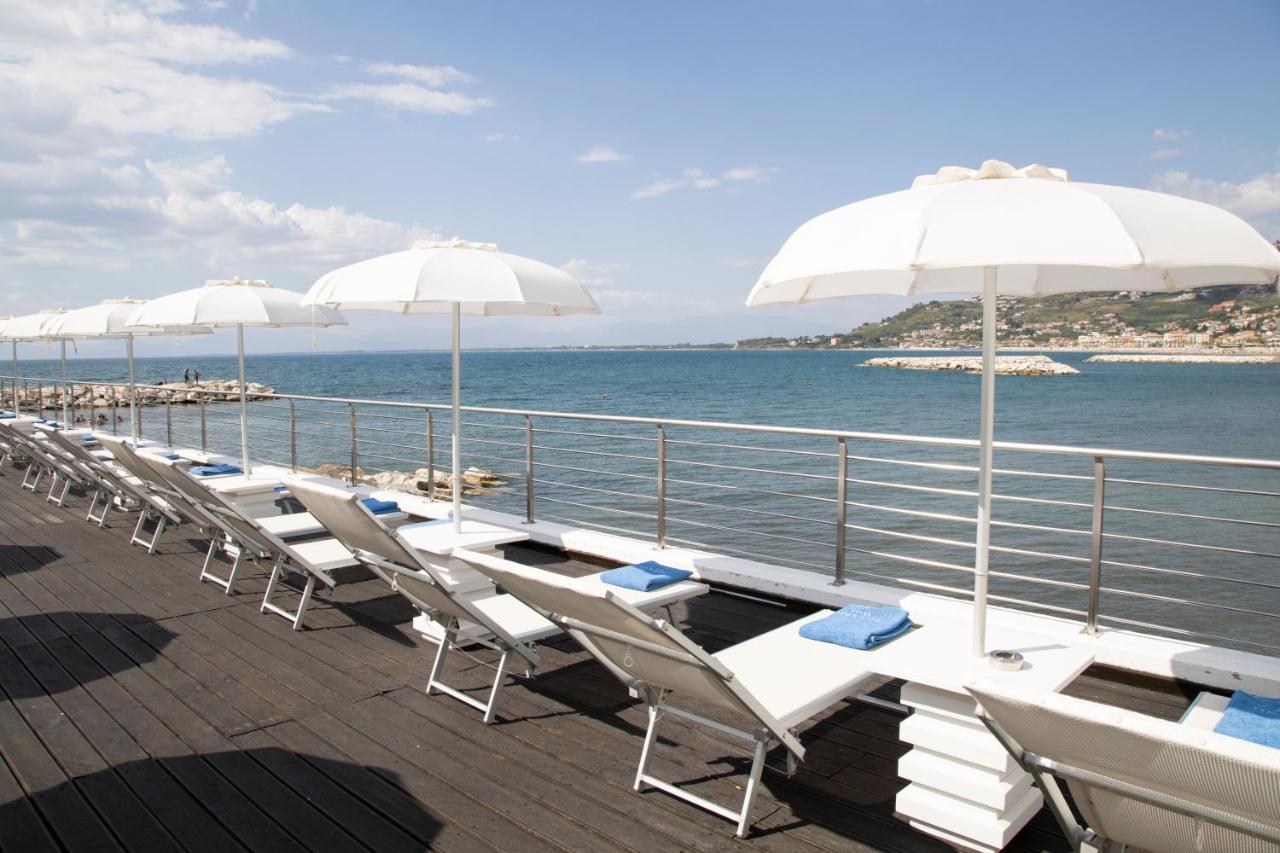 Hotel Furano Bahari Agropoli Exterior foto